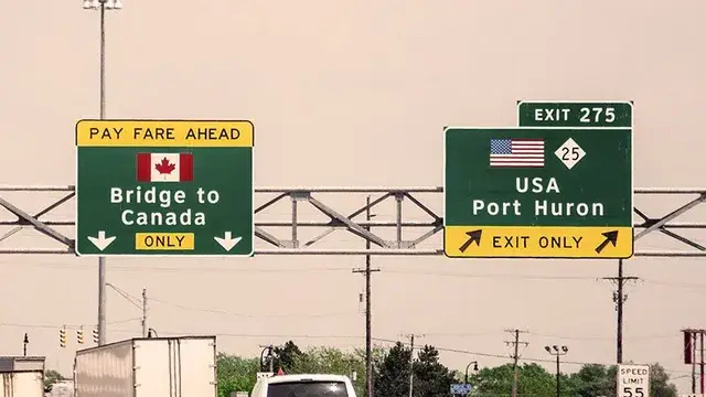 Do I need to apply for an ESTA if crossing the Canada border? 1 Ali moram zaprositi za ESTA, če prestopam mejo s Kanado?